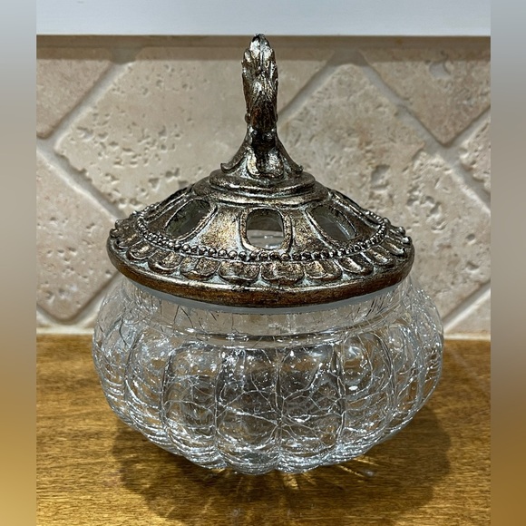 Vintage filigree crackled glass vanity jar. - Picture 2 of 9